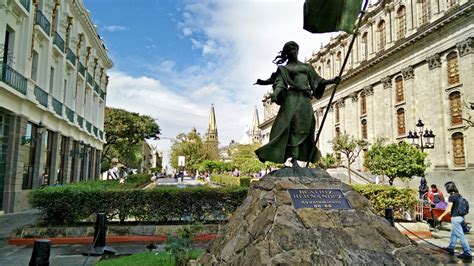 Guadalajara historic center walking tour | Visions of Travel