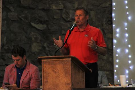 Georgia football 1980 national champion QB Buck Belue honored by ...