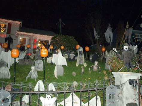 35 Best Ideas For Halloween Decorations Yard With 3 Easy Tips