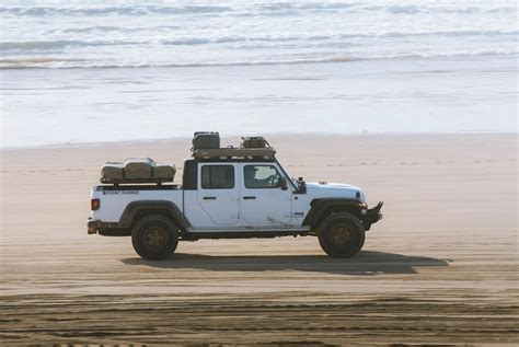 The Jeep Gladiator Gets Even More Capable With This New Roof Rack ...