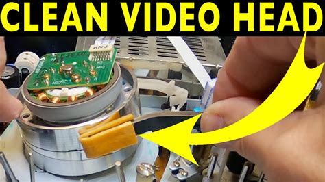 How to clean VHS VCR video heads - YouTube