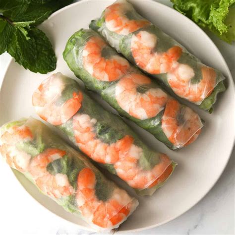 Fresh Vietnamese Pork and Shrimp Spring Rolls (Goi Cuon) - A Peachy Plate