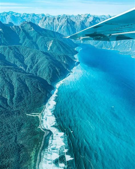 The Most Scenic Flight on Earth - Milford Sound Flight Cruise Flight