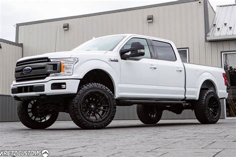 Lifted 2018 Ford F-150 XLT with 6 Inch Rough Country Suspension Lift ...