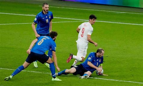 Video Italy 1 Spain 1 (4-2 pens): Highlights, Goals and Penalty Result ...