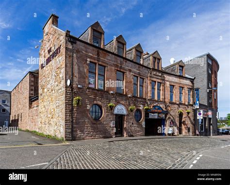 Brewery building hi-res stock photography and images - Alamy