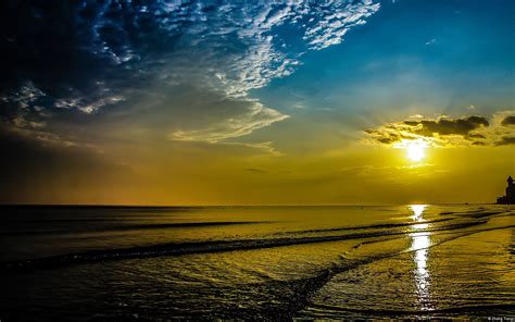 Beach Sunrise - High Definition Wallpaper | Sunrise wallpaper, Sunrise ...