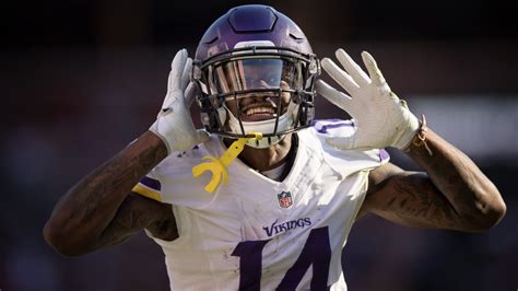 Best Social Media Reaction as Vikings WR Stefon Diggs Signs Contract ...