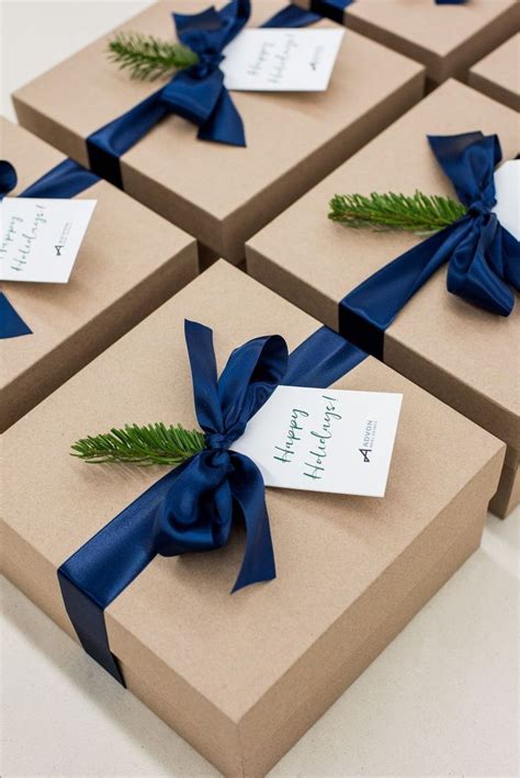 Our Top Corporate Holiday Gift Box Designs | Hacer cajas de regalo ...