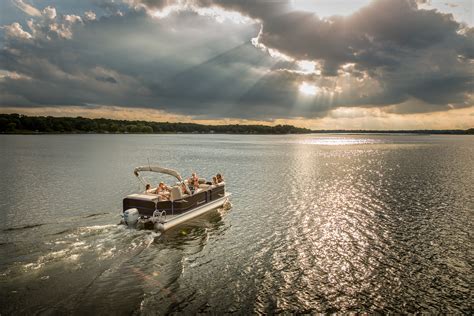 Harris Chain of Lakes - Mount Dora Boating Center & Marina | Mount Dora ...