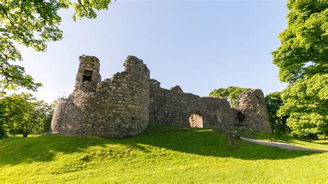 Old Inverlochy Castle Visits & Tours | Full Castel History