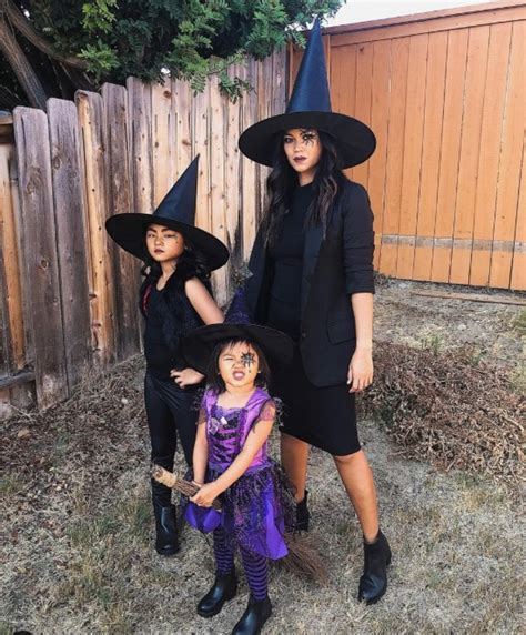 31 Easy DIY Witch Costume Ideas for Halloween (2024) - Parade