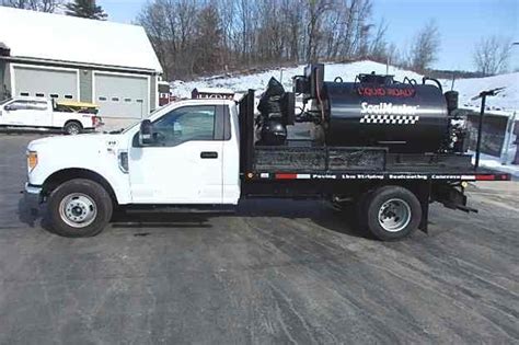 sealcoat truck for sale |sealmaster| asphalt sealcoating equipment