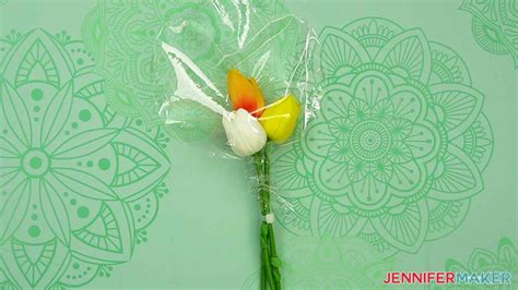 DIY Balloon Flower Bouquet Tutorial for Any Occasion! - Jennifer Maker