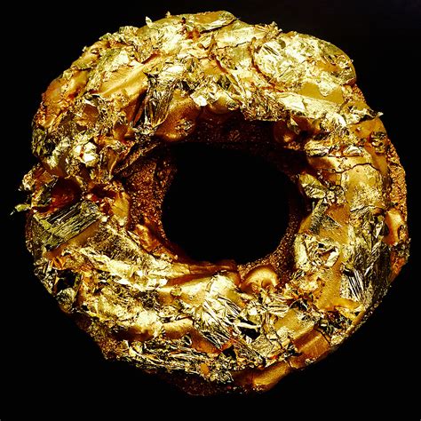 Here's What Happened When I Ate a $100 24-Karat Gold Donut - Maxim