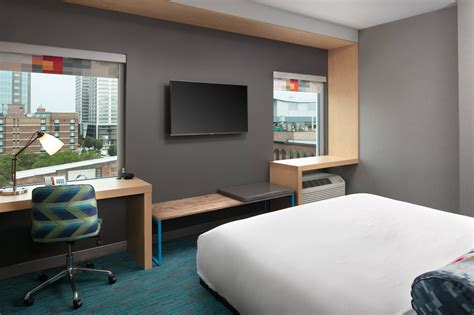 Hotel Rooms Louisville, KY | Aloft Louisville Downtown