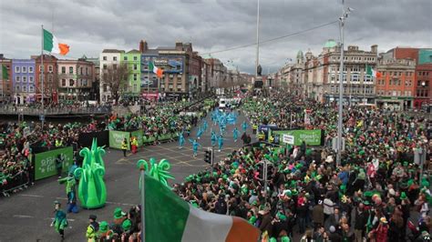 St Patrick's Day celebrated across Ireland - BBC News