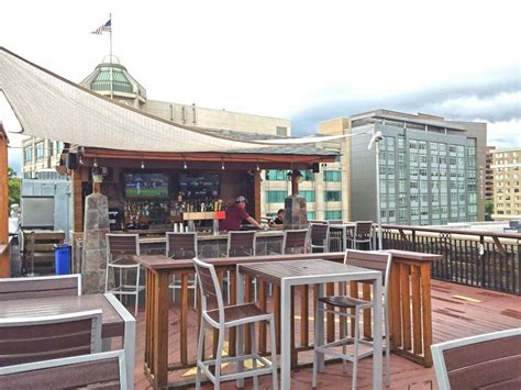 Arlington Rooftop Bar & Grill | 2424 Wilson Blvd, Arlington, VA 22201, USA