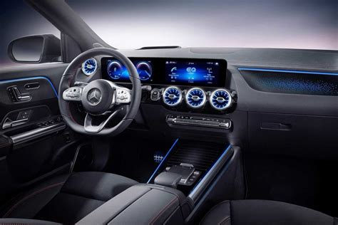 Mercedes-Benz EQA Interior Dashboard 2021 - AUTOBICS