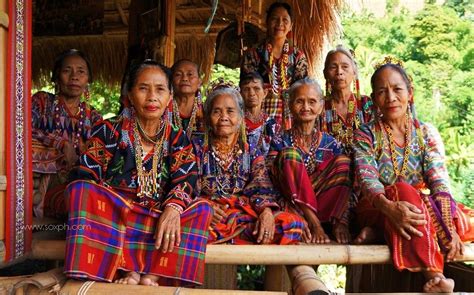 Blaan people of Mindanao | Philippines fashion, Philippines people ...