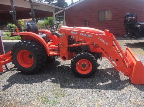 Kubota L3901 HST for Sale in Enumclaw, WA - OfferUp