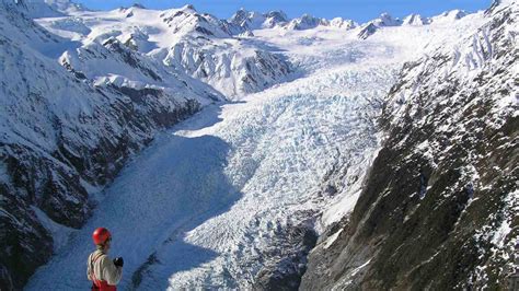 Explaining New Zealand’s “unusual” growing glaciers | Te Kura Tātai Aro ...