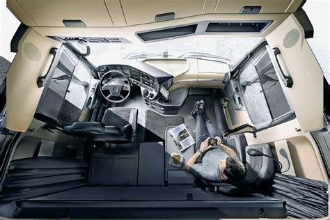 Actros Interior | Mercedes actros, Automobil, Auto bild