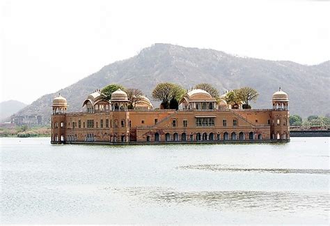 The Jal Mahal - Floating Palace Of Rajasthan, India - WorldAtlas