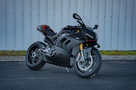 2023 Ducati Panigale V4 SP2 with 3 Miles – Iconic Motorbike Auctions