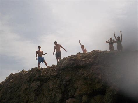 Not Your Average Traveller's Travelling Experiences: Cliff Jumping