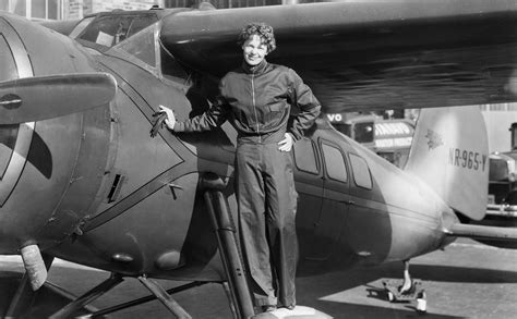 Man Discovers Last Known Letter Before Amelia Earhart's Disappearance