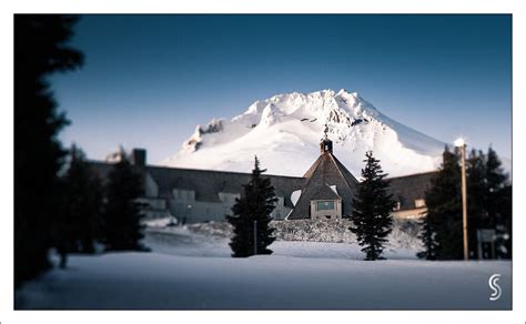 Timberline Ski Resort - Home To The Shining & Summer Skiing