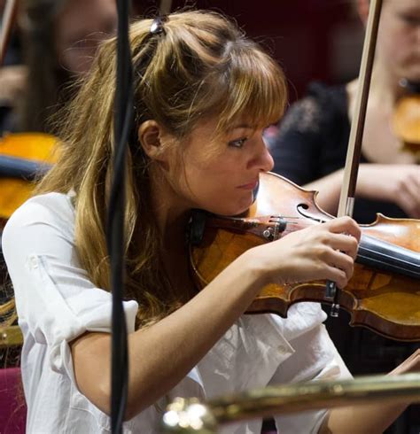 10 of the Most Famous Female Violinists - Spinditty