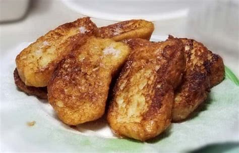 Torrejas de Pan en almíbar Receta Cubana. Como hacer Torrejas