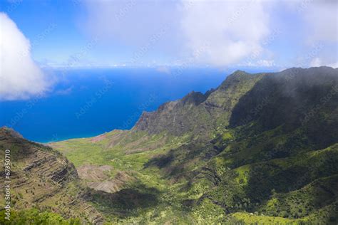 Amazing view of Hawaiian island Stock Photo | Adobe Stock