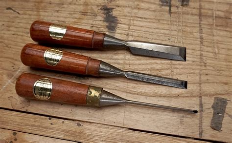 Dovetail Chisels - The Best Chisel For Dovetailing By Hand