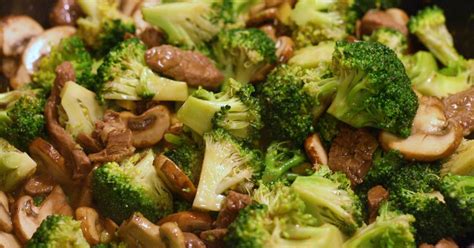 Stir Fried Kai Lan or Broccoli Recipe by Mamta Maya - Cookpad