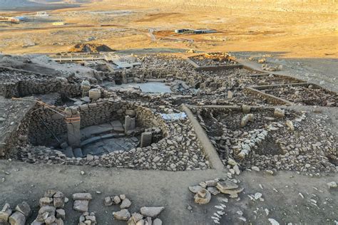 Discovery of Turkish 11,400-year-old village challenges ideas of when ...