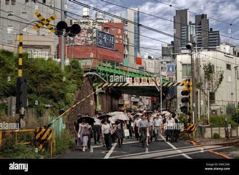 Morning rush hour at Yoyogi station, Tokyo, Japan Stock Photo: 67263553 ...