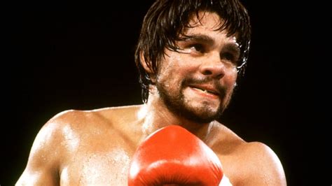 On This Day: Roberto Duran sensationally beats Iran Barkley to win ...