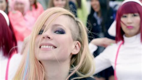 Hello Kitty {Music Video} - Avril Lavigne Photo (38715576) - Fanpop