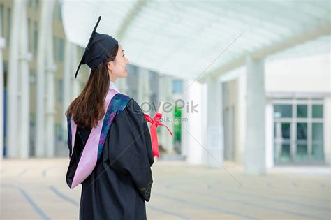 College Graduate Beauty Picture And HD Photos | Free Download On Lovepik