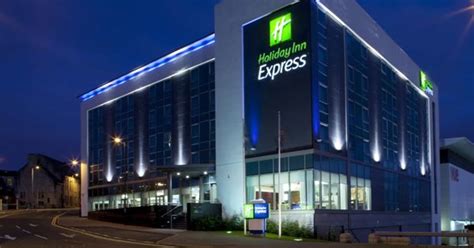 Holiday Inn Express Makes 'Stay Smart' Move