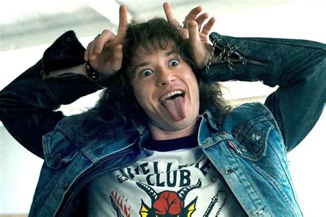 Le chanteur de Metallica se déguise en Eddie Munson de Stranger Things