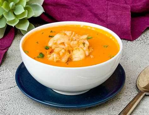 Creamy Lobster Bisque Soup Recipe + {VIDEO}