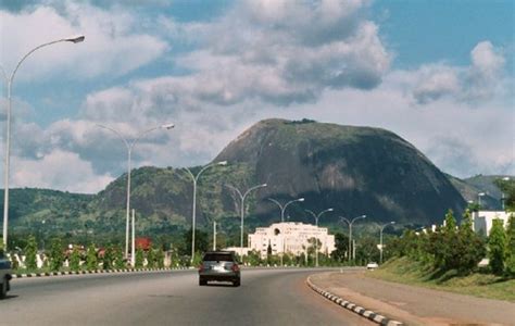 Aso Rock Presidential Villa, Abuja: History and Pictures