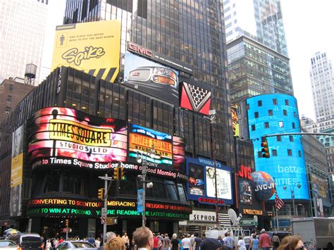 File:Times Square New York City FLIKR 3.jpg - Wikimedia Commons