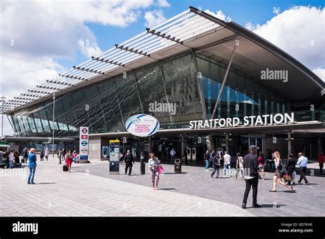 Stratford tube station hi-res stock photography and images - Alamy