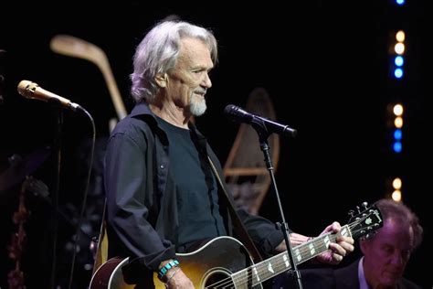 Watch Kris Kristofferson's Final Concert Performance