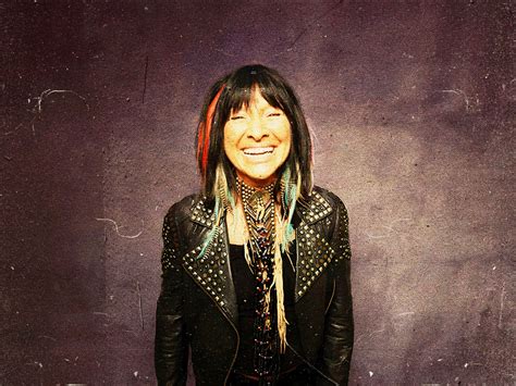 Buffy Sainte-Marie announces live retirement